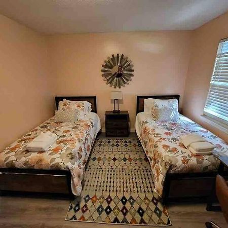 Elegant 2-Bedroom Pet-Friendly Villa W 2 Parking Spaces Hilton Head Island Exterior photo